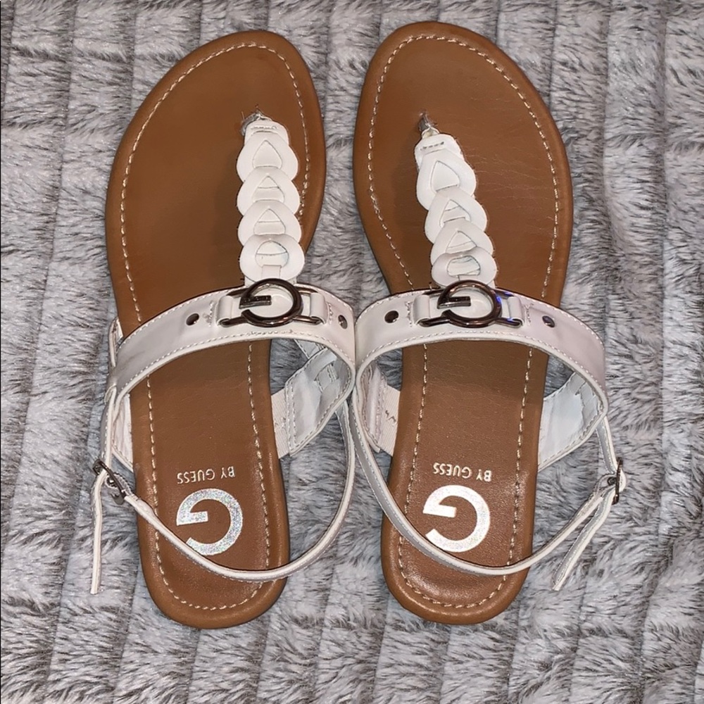 Guess Flip Flops